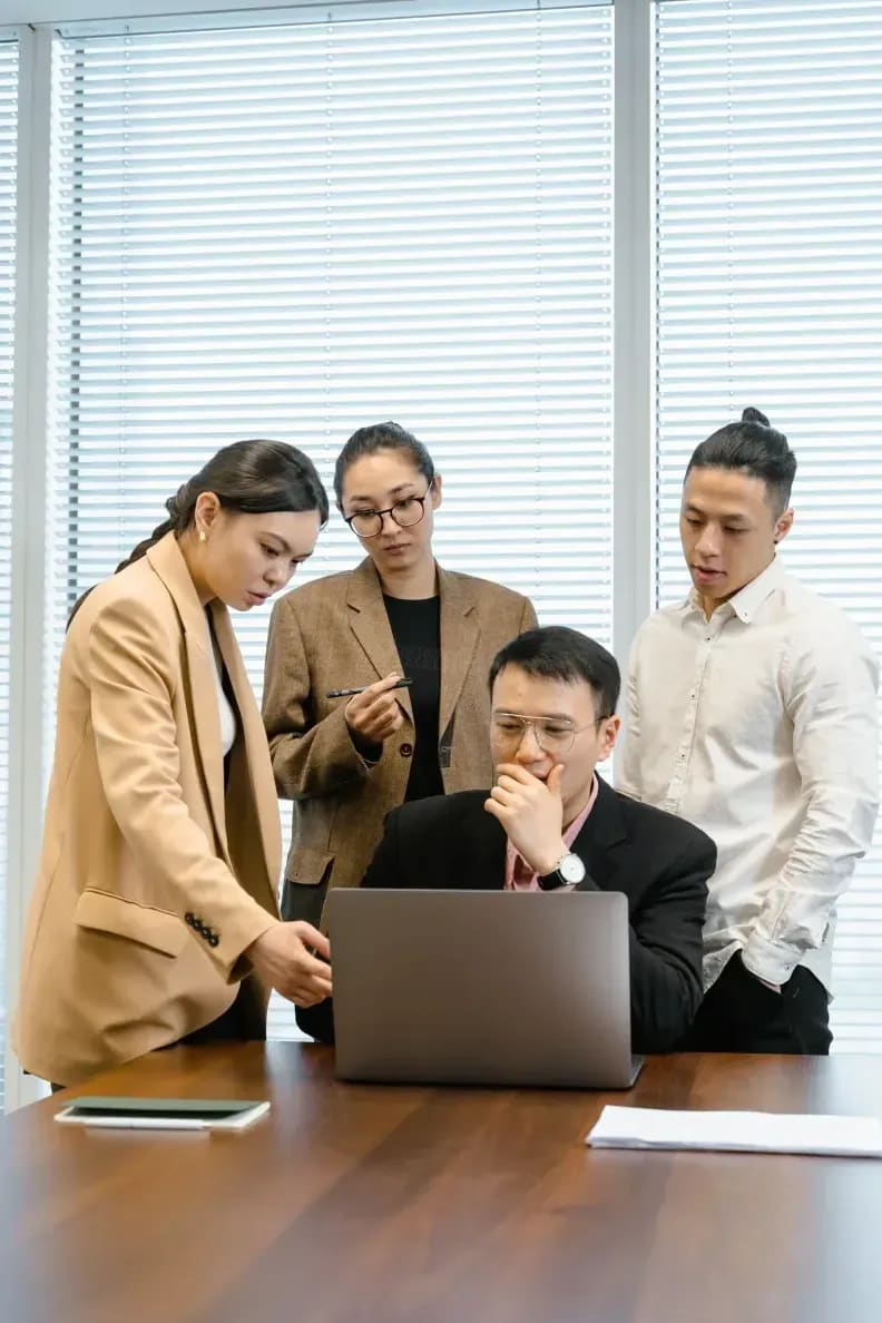 制作ディレクター